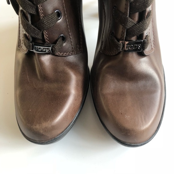 || TOD’S || Leather Heeled Lace Booties - Picture 4 of 8